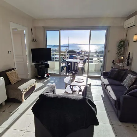 2 Pieces Climatise Centre Avec Parking Et Balcon - Fr-1-780-70 * Sainte-Maxime