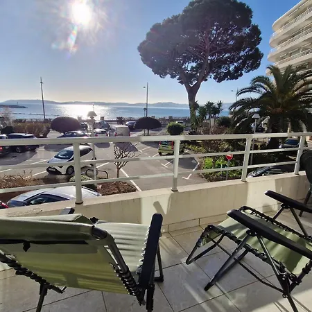 Apartment 2 Pieces Climatise Centre Avec Parking Et Balcon - Fr-1-780-70 Sainte-Maxime